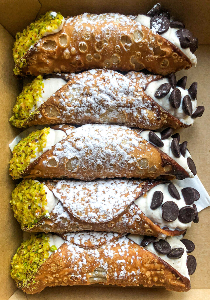 A box of canolli